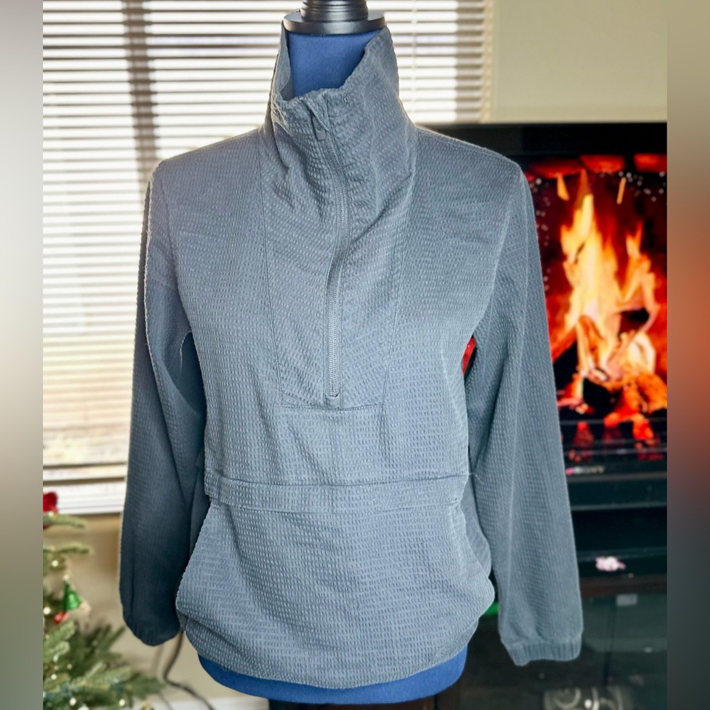 EUC Lululemon Black Pack Light 1/2 Zip Pullover Convertible Backpack - Picture 4 of 11